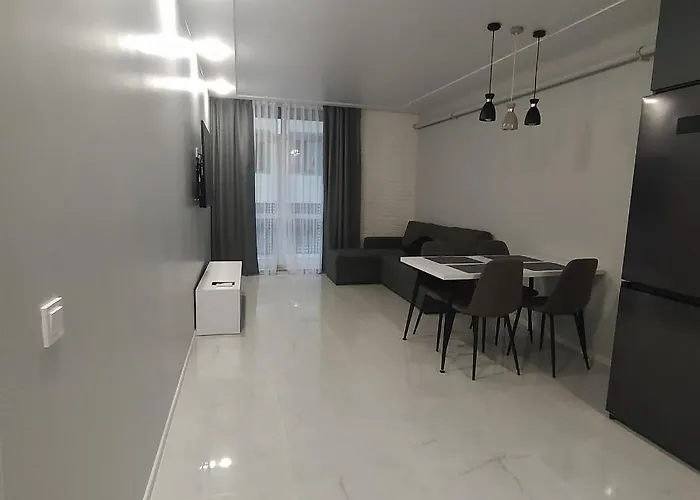 Hotel In Avalon On Chornovola St *