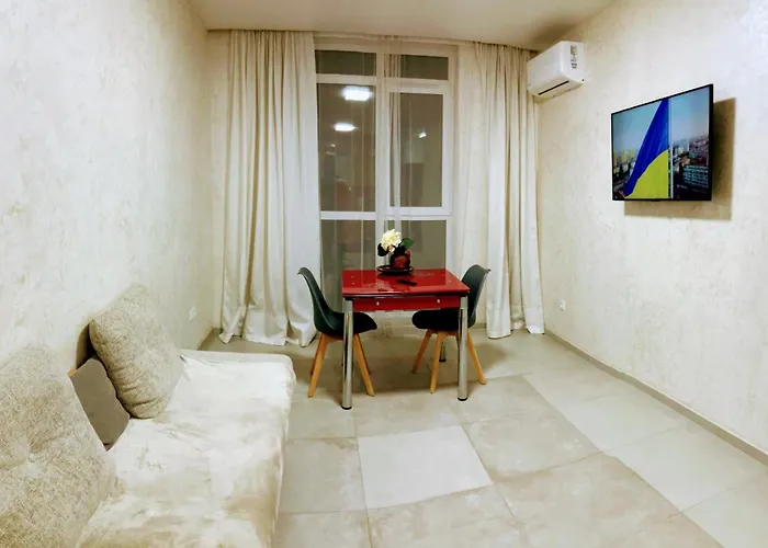 In Avalon On Chornovola St ホテル *