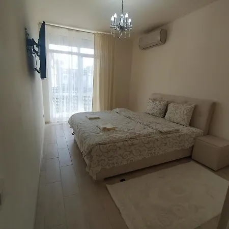 In Avalon On Chornovola St Ξενοδοχείο *