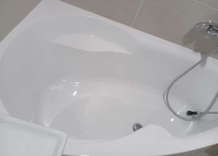 ホテル In Avalon On Chornovola St