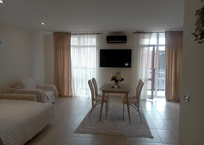 In Avalon On Chornovola St リヴィウ